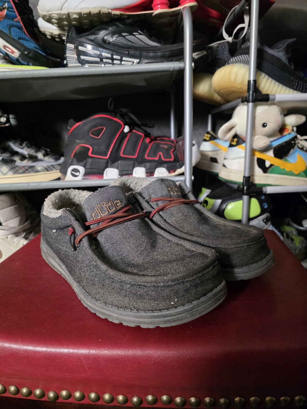 🔥 Hey Dude Men's Gray Slip-On Loafers with Red Accents Fur Size 11 - Picture 2 of 9